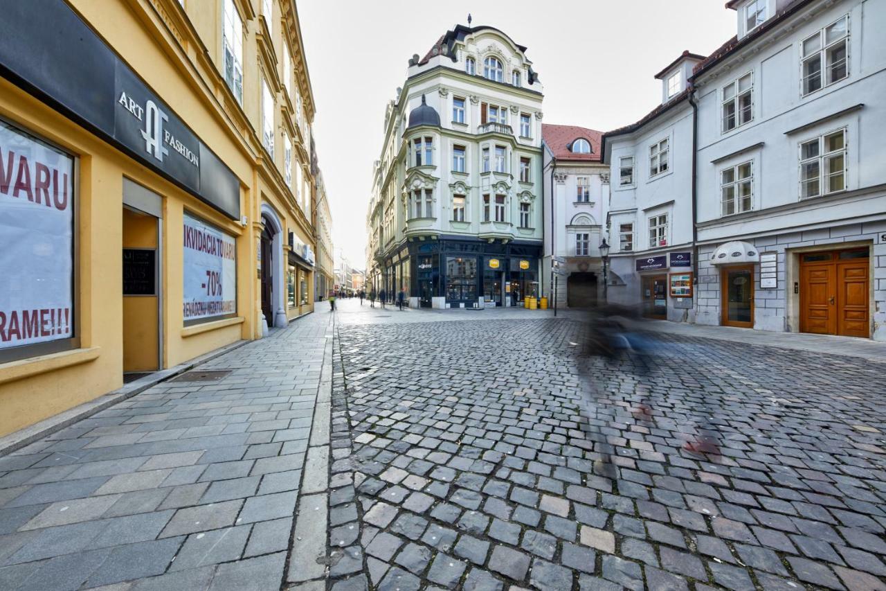 Pikachu'S Gallery - Historical Old Town Bratislava Ngoại thất bức ảnh